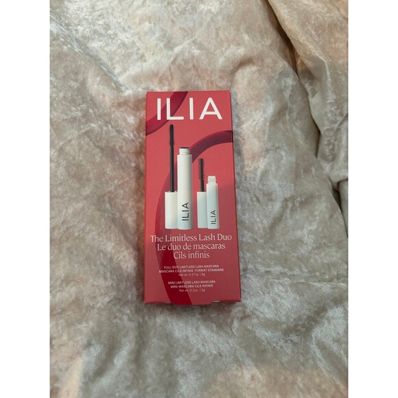 Ilia set of 2 mascaras - Picture 2 of 4
